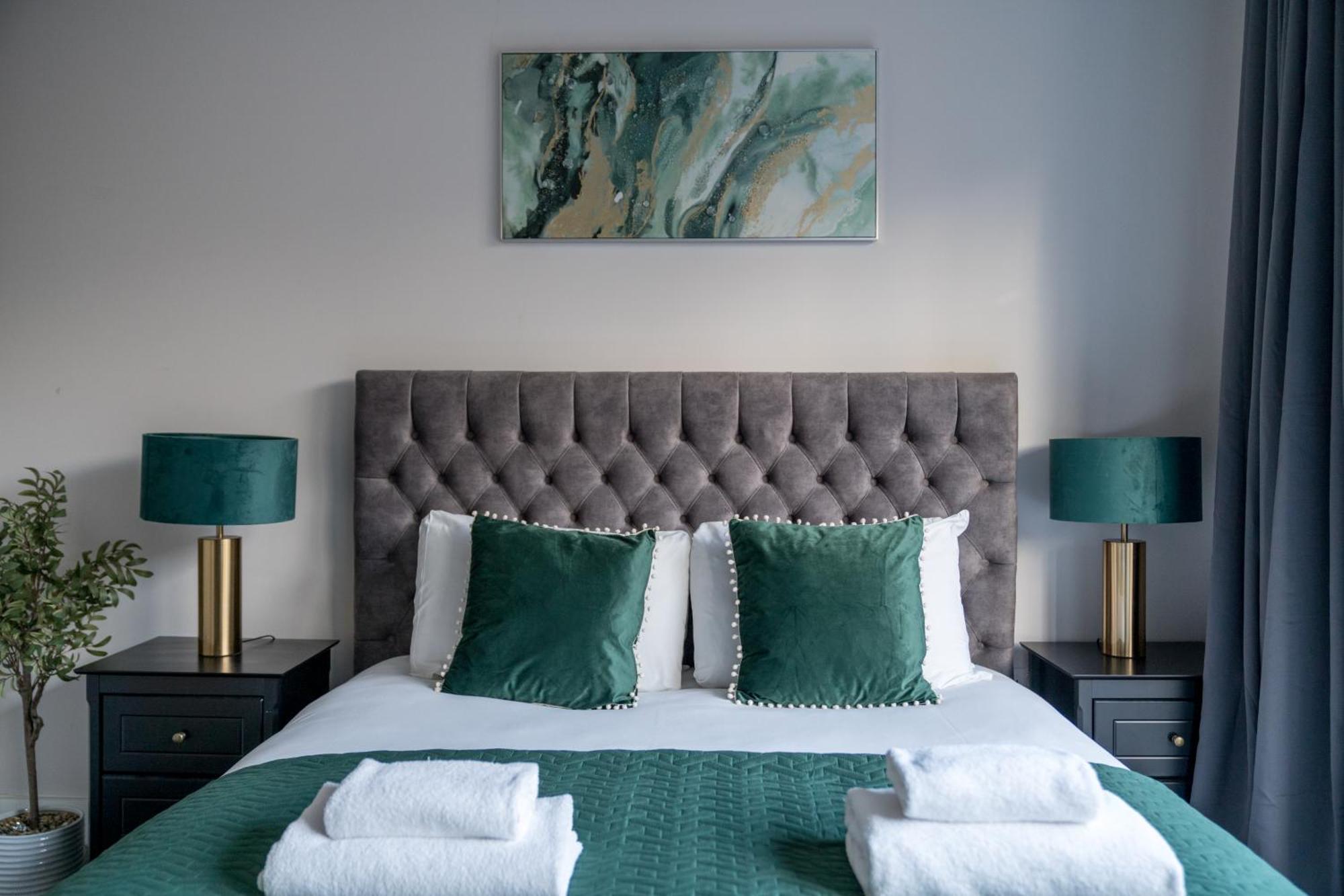 Boutique Lux London Apartments-Free Parking Totteridge Екстериор снимка