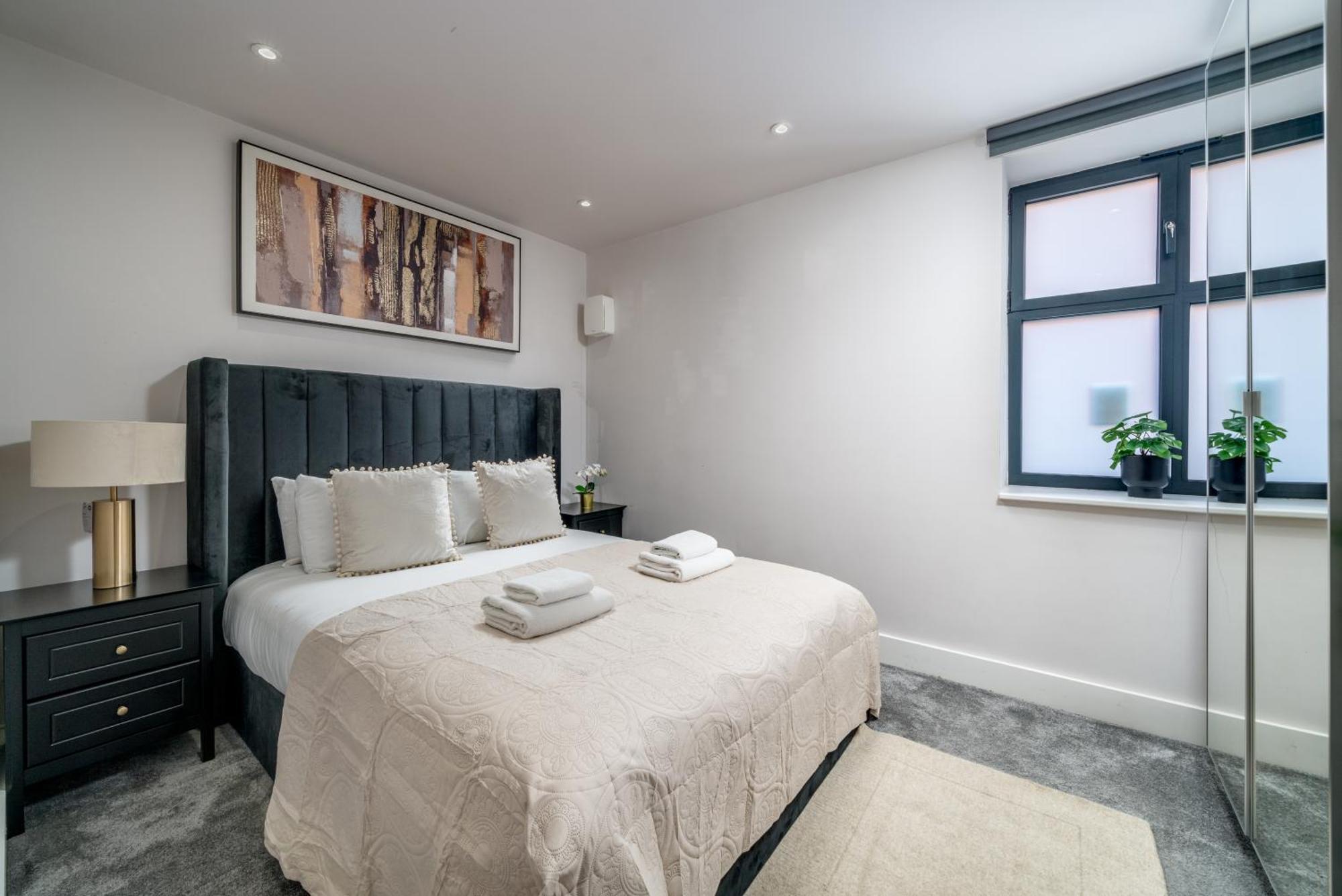 Boutique Lux London Apartments-Free Parking Totteridge Екстериор снимка